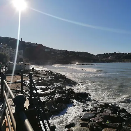 Semesterbostad Le Rocce *